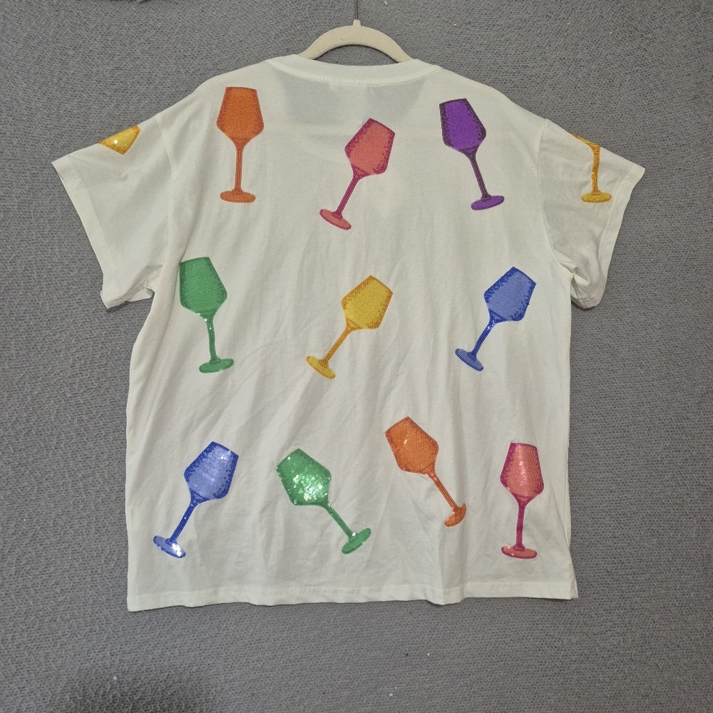 NWT Queen of Sparkles Women's White Short Sleeve Multi Wine Glass Tee Sequins L - Picture 6 of 8